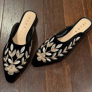 Zara Women Metallic Embroidered Velvet Mules